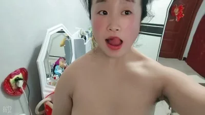 刚结婚的两年的小少妇